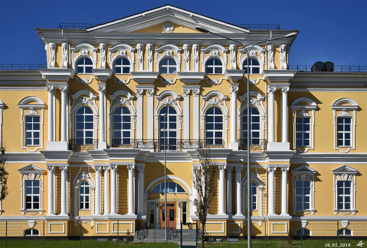 Peterburi, Мебельная улица, 11