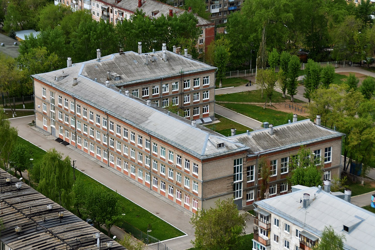 Пермь, Улица Нефтяников, 54