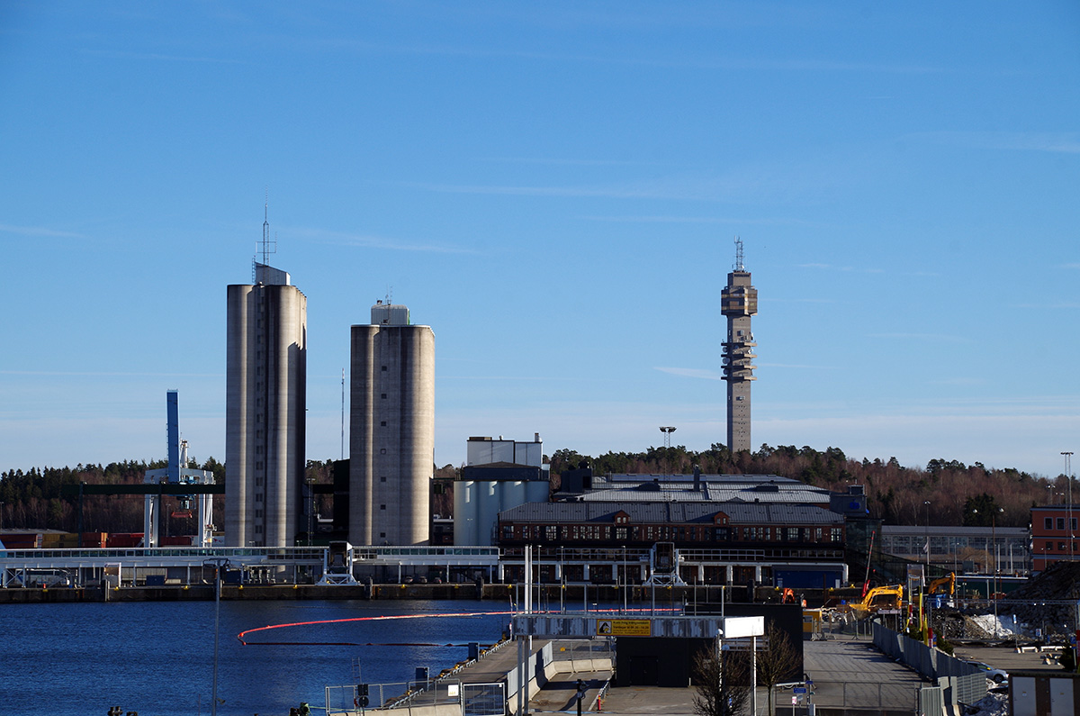 Стокгольм, Frihamnsgatan, 50; Frihamnsgatan, 17; Mörka Kroken, 28 – 30