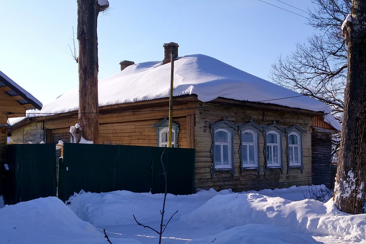 Петровское, Подгорная улица, 12
