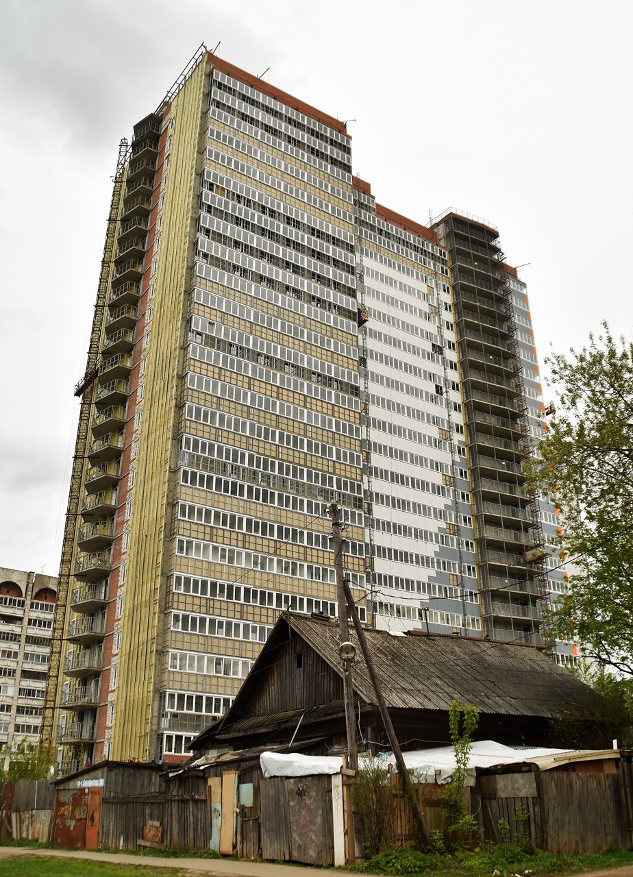 Пермь, Проспект Декабристов, 39Б; Улица Советской Армии, 60