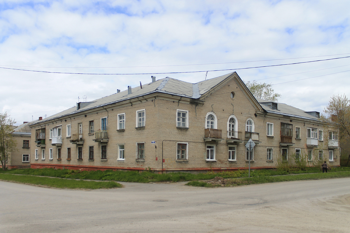 Березники, Улица Ермака, 17 / Улица Щорса, 29