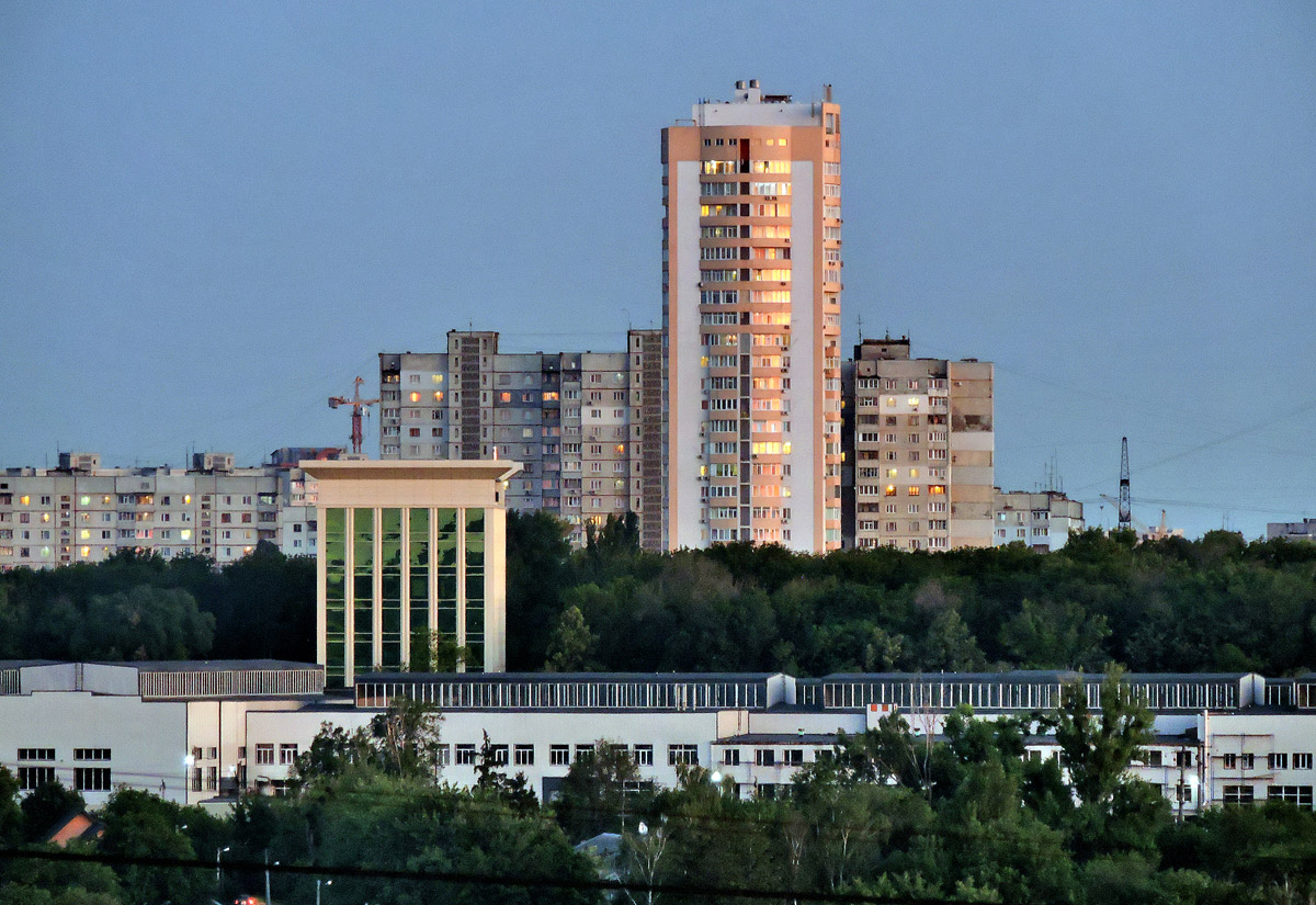 Харьков, Проспект Героев Харькова, 142; Олимпийская улица, 10Б. Харьков — Панорамы