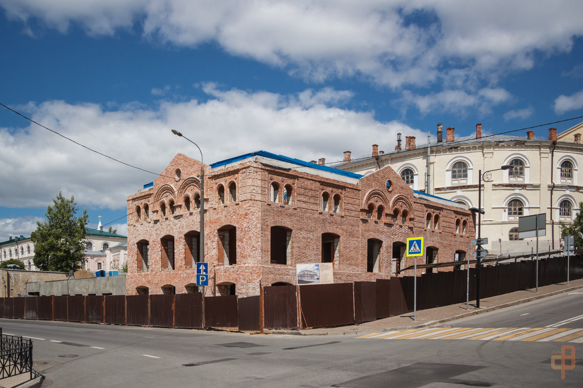 Казань, Улица Чернышевского, 8