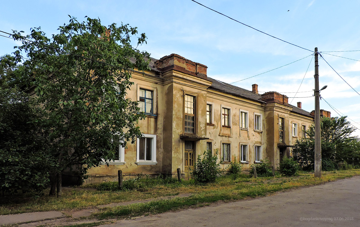 Кривой Рог, Каштановая улица, 12