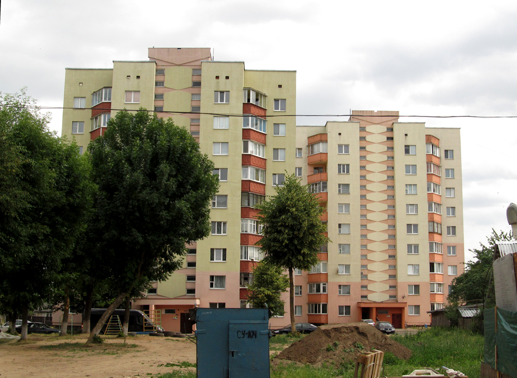 Лида, Коммунистическая улица, 37 корп. 2; Коммунистическая улица, 37 корп. 1