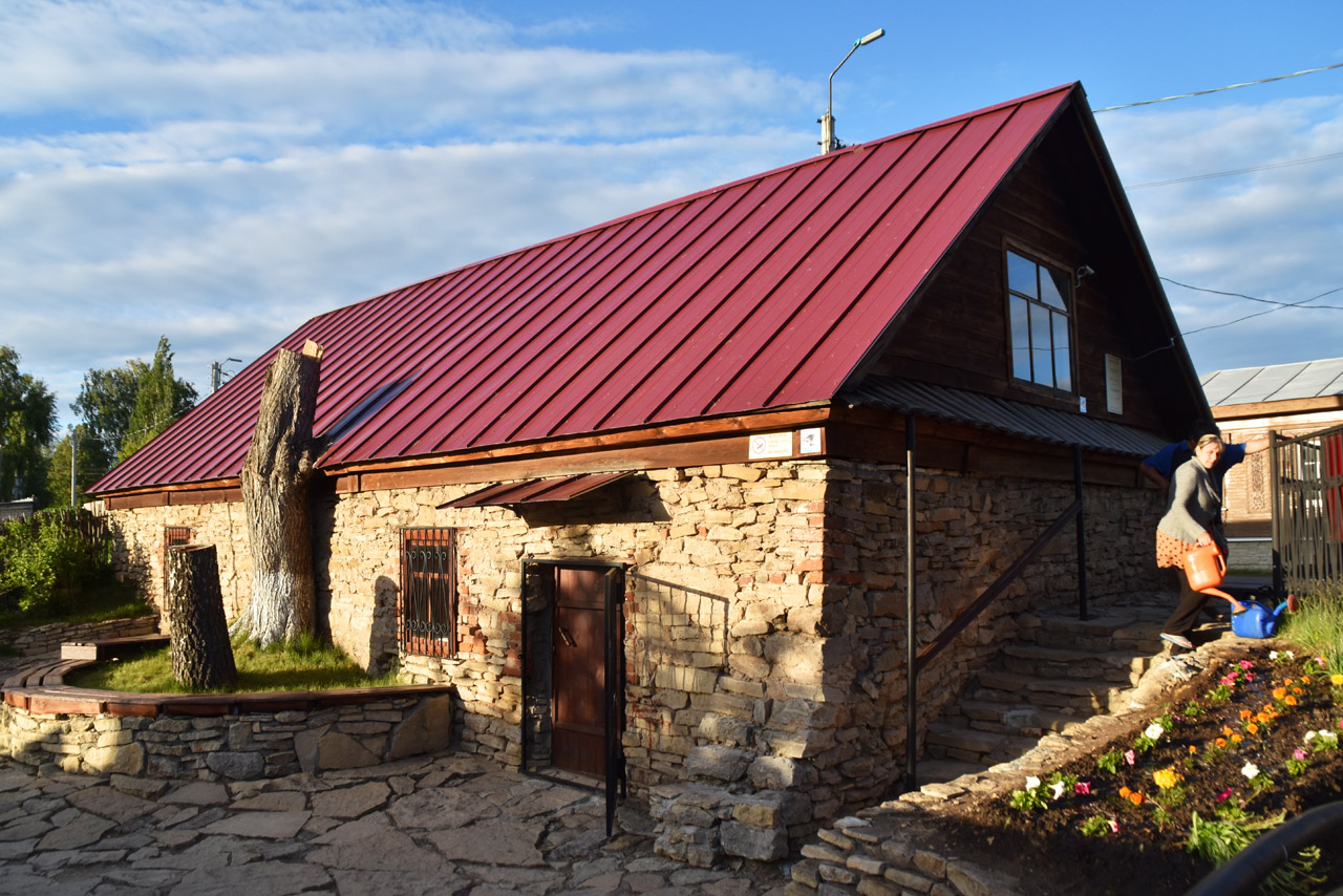 Єлабуга, Малая Покровская улица, 9