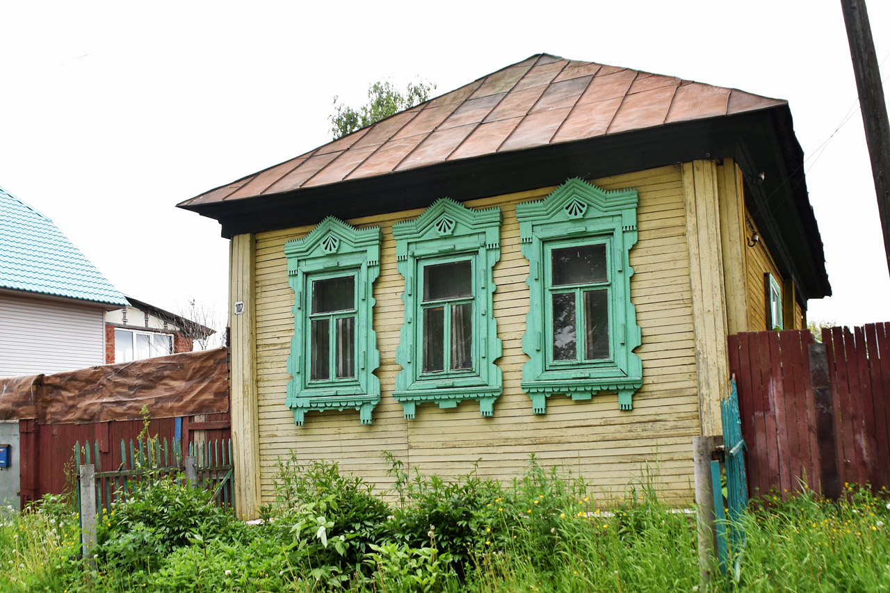 Воткинск, Улица Чайковского, 107. Резные наличники