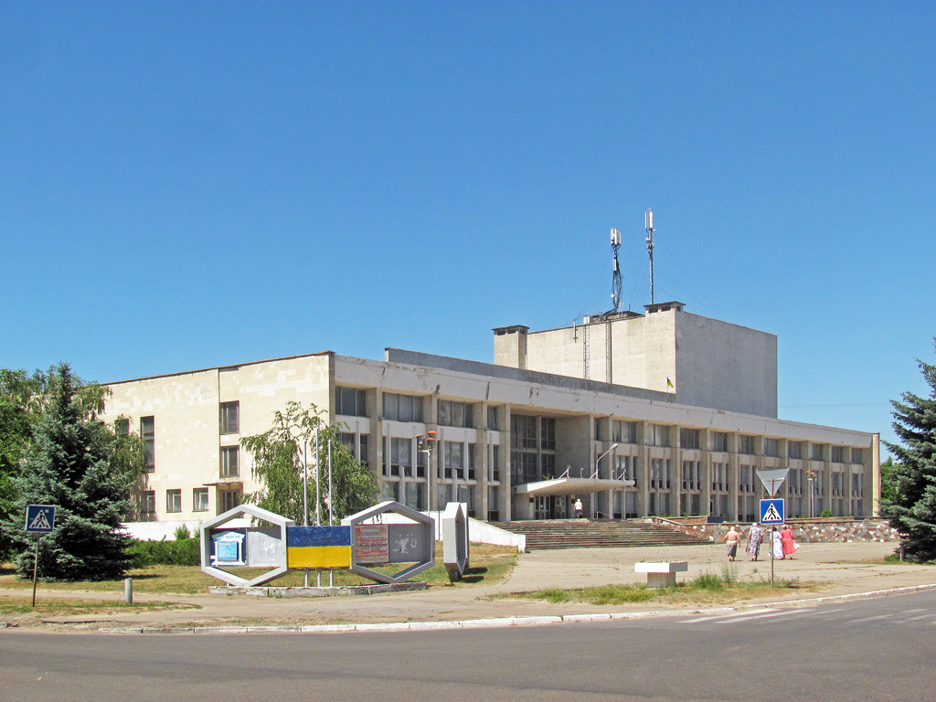 Рубежное, Владимирская площадь, 1