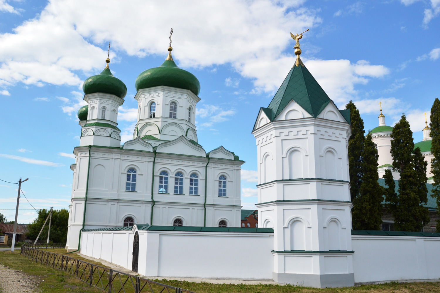 Лебедянский район, прочие н.п., с. Троекурово, Советская улица, 50 корп. 1
