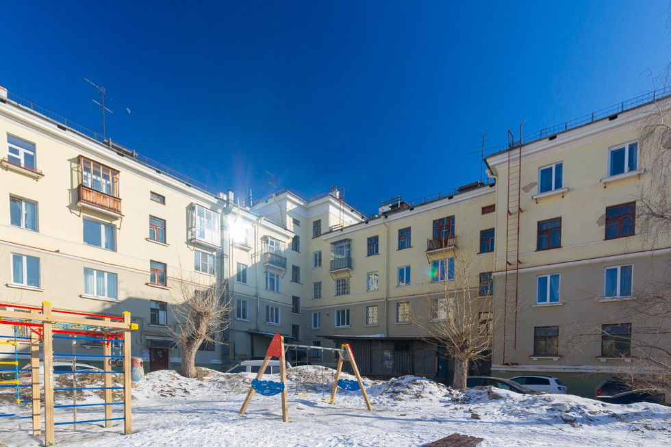 Новоуральск, Улица Ленина, 90