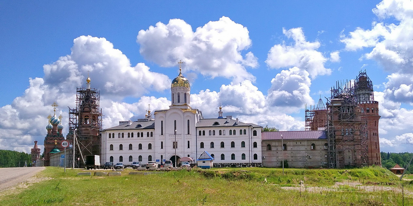Переславский район, прочие н.п., м. Сольба, Центральная улица, 15 Спиридоновская церковь; м. Сольба, Центральная улица, 15 Северо-западная башня; м. Сольба, Центральная улица, 15А; м. Сольба, Центральная улица, 15 Западный келейный корпус; м. Сольба, Центральная улица, 15 Смотровая башня