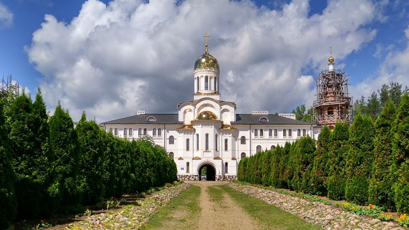 Переславский район, прочие н.п., м. Сольба, Центральная улица, 15А; м. Сольба, Центральная улица, 15 Северо-западная башня