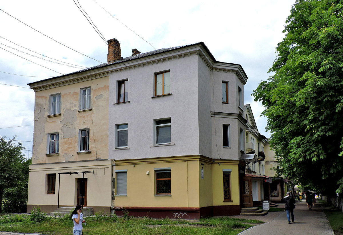 Червоноград, Проспект Тараса Шевченко, 14