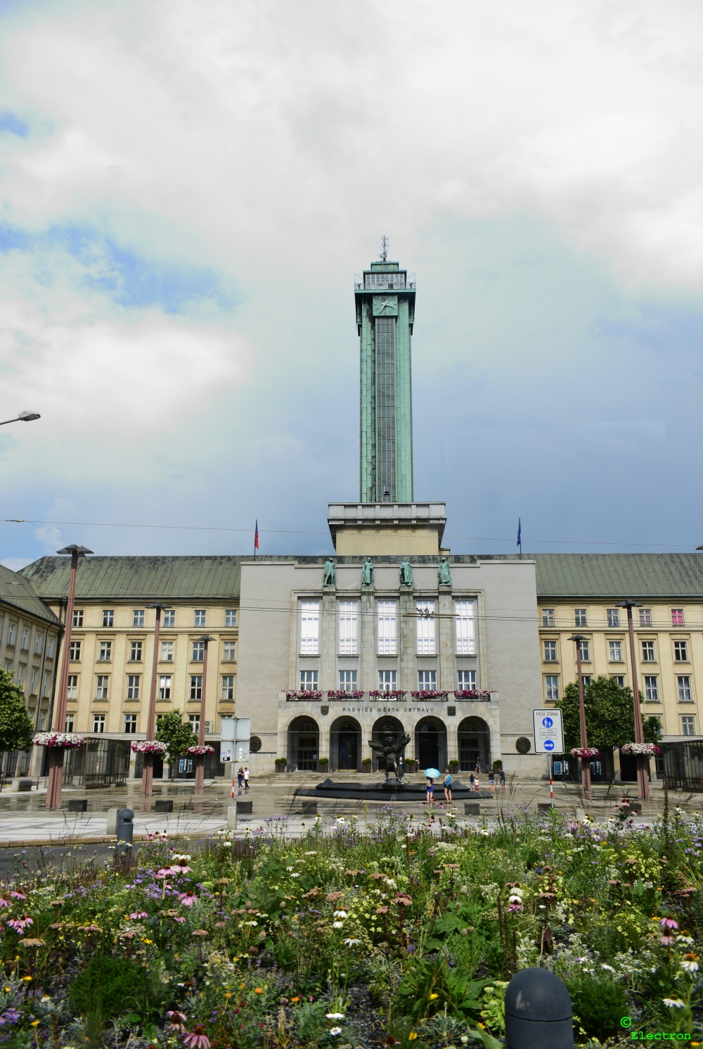 Острава, Prokešovo náměstí, 8
