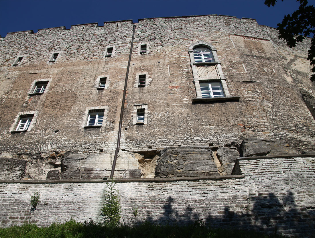 Таллин, Lossi plats, 1a