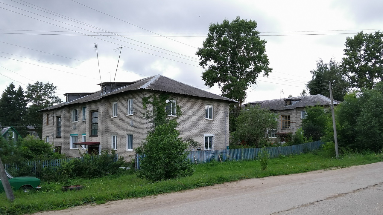 Переславский район, прочие н.п., с. Глебовское, Центральная улица, 6; с. Глебовское, Центральная улица, 7
