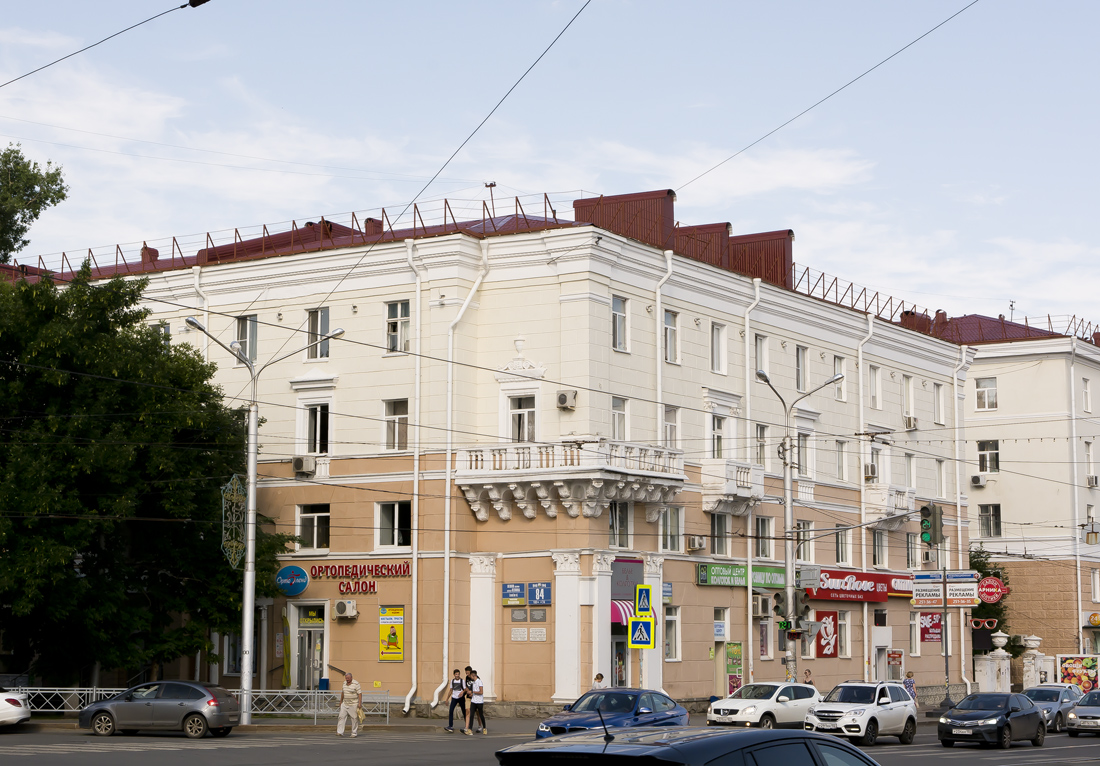 Уфа, Улица Ленина, 84 / Революционная улица, 47