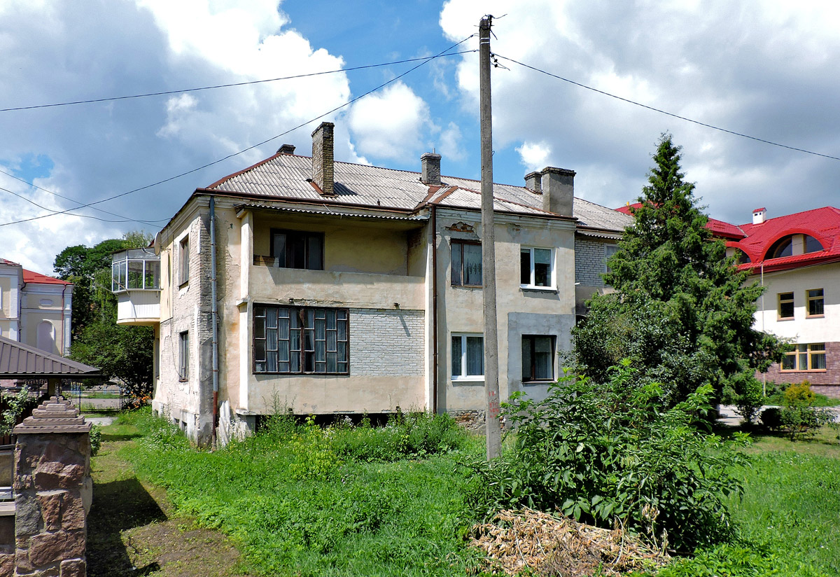 Золочев, Улица Подзамчье, 1