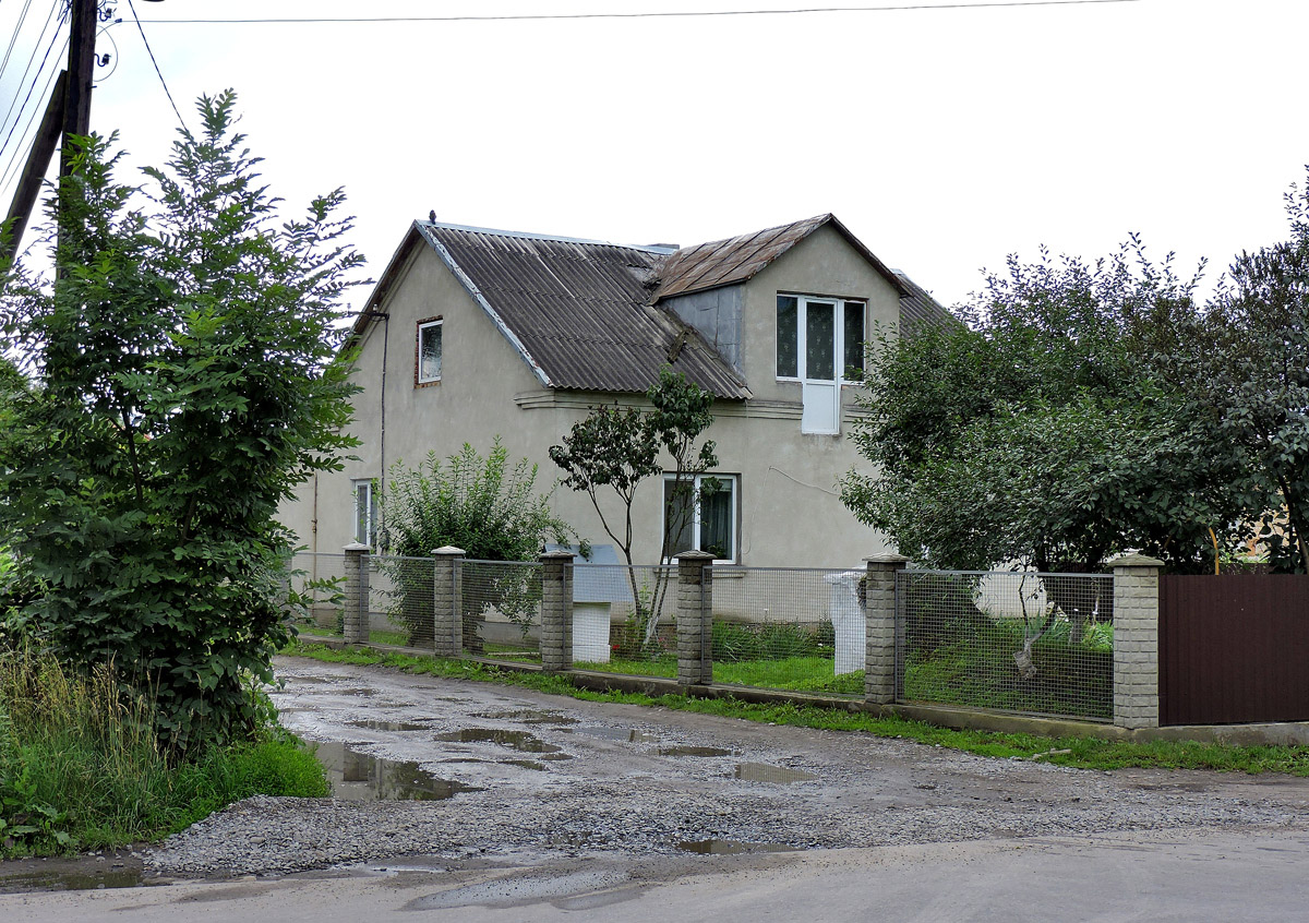 Красне, Улица Стуса, 1