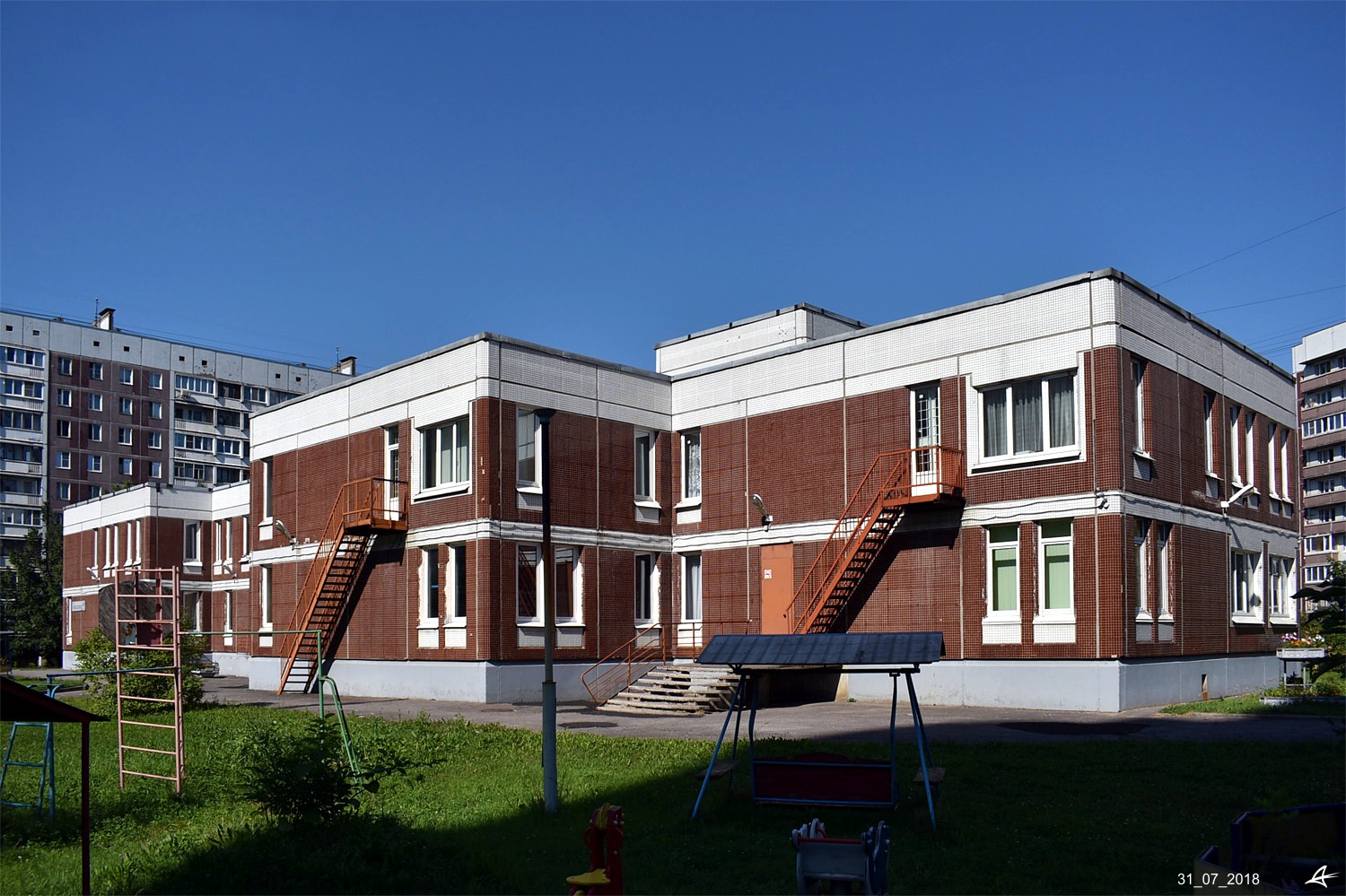 Санкт-Петербург, Улица Крыленко, 45 корп. 2