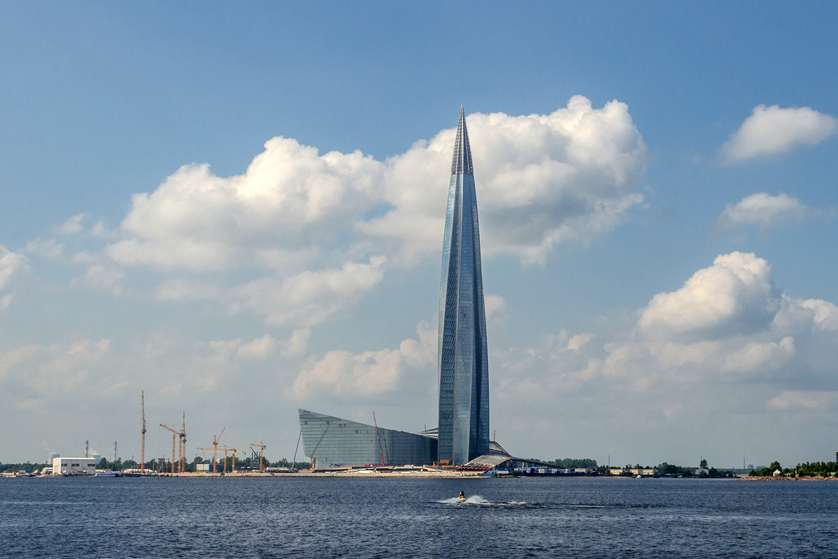 Санкт-Петербург, Высотная улица, 1