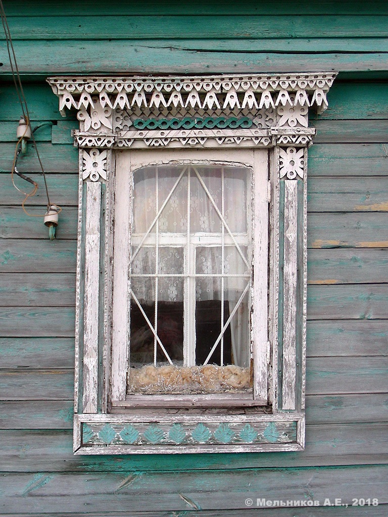 Bolshemurashkinsky district, с. Курлаково, Никольская улица, 14. Резные наличники