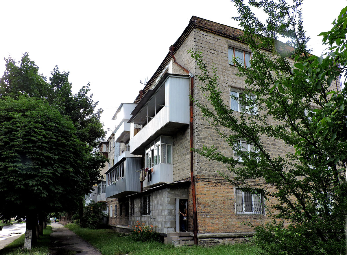 Червоноград, Улица Клюсовская, 11
