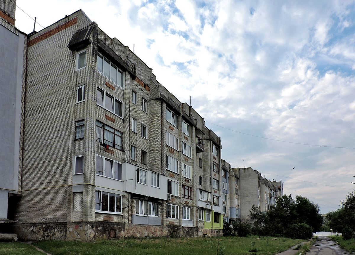 Червоноград, Строительная улица, 9; Улица Строителей, 7