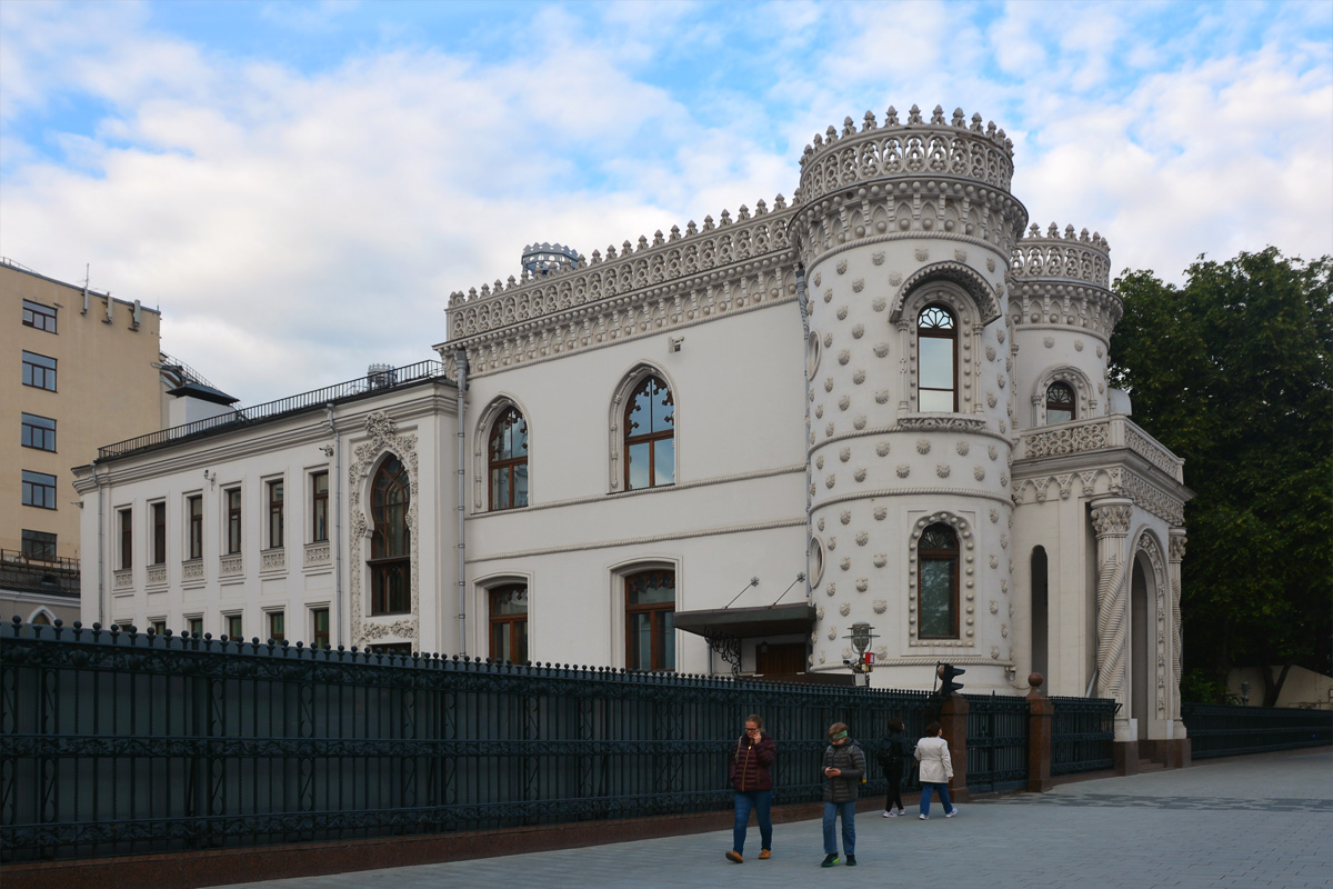 Масква, Улица Воздвиженка, 16 стр. 1