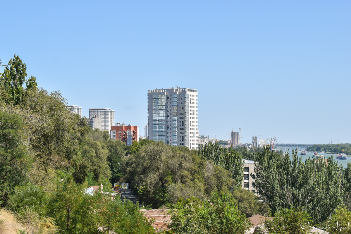 Ростов-на-Дону, Береговая улица, 61 / Богатяновский спуск, 1Б