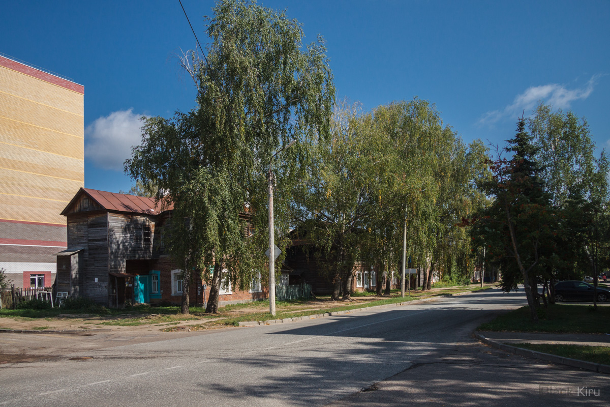 Zielonodolsk, Улица Энгельса, 10; Улица Энгельса, 12