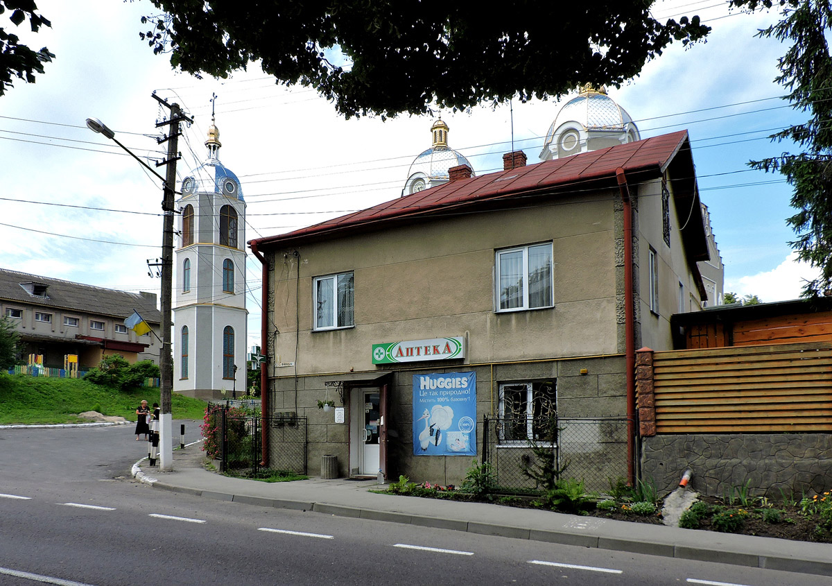 Куликов, Жовковская улица, 1