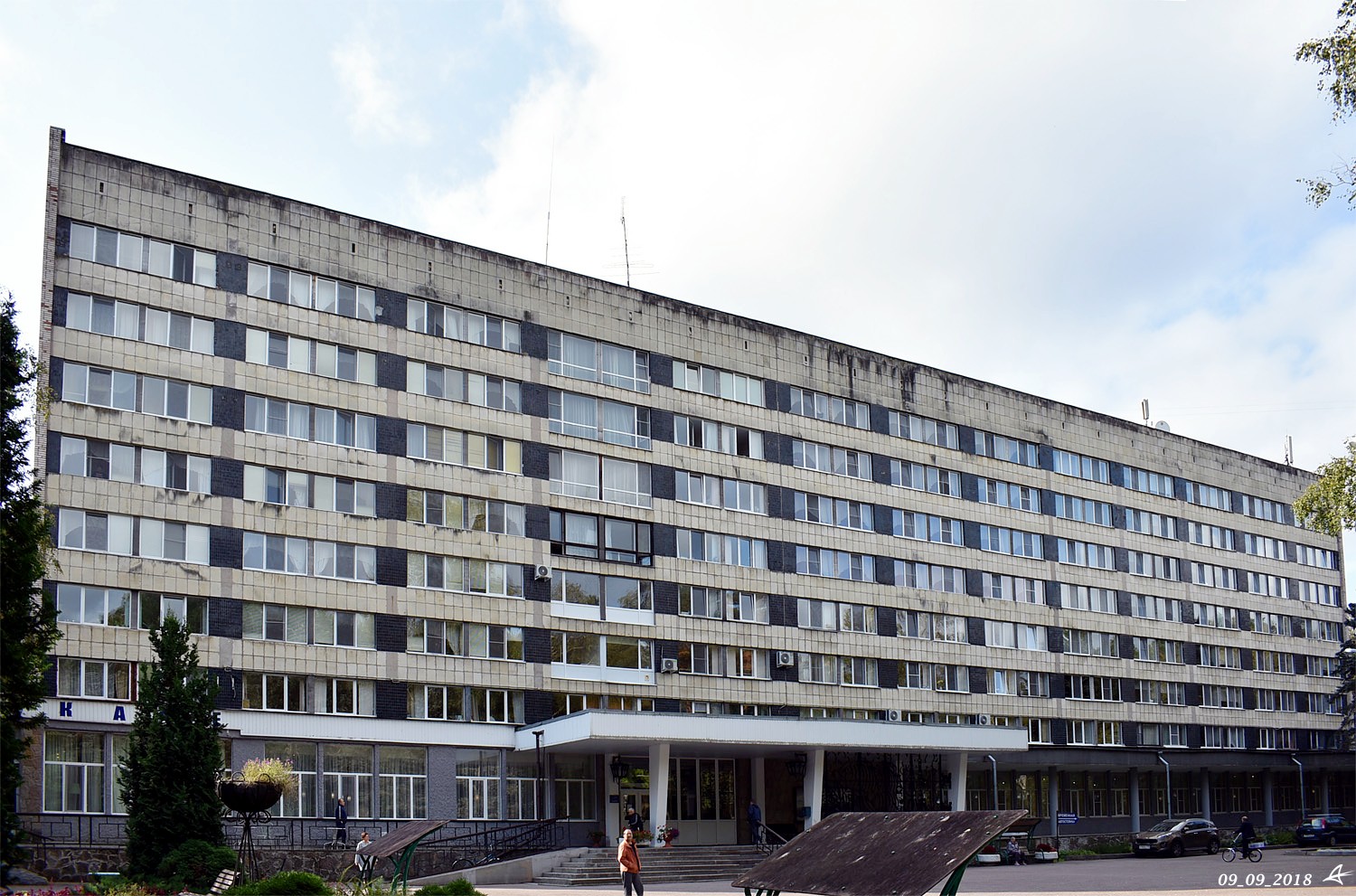 Молодёжное, Приморское шоссе, 648 лит. Р