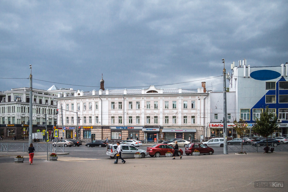 Казань, Профсоюзная улица, 25 / Улица Пушкина, 15