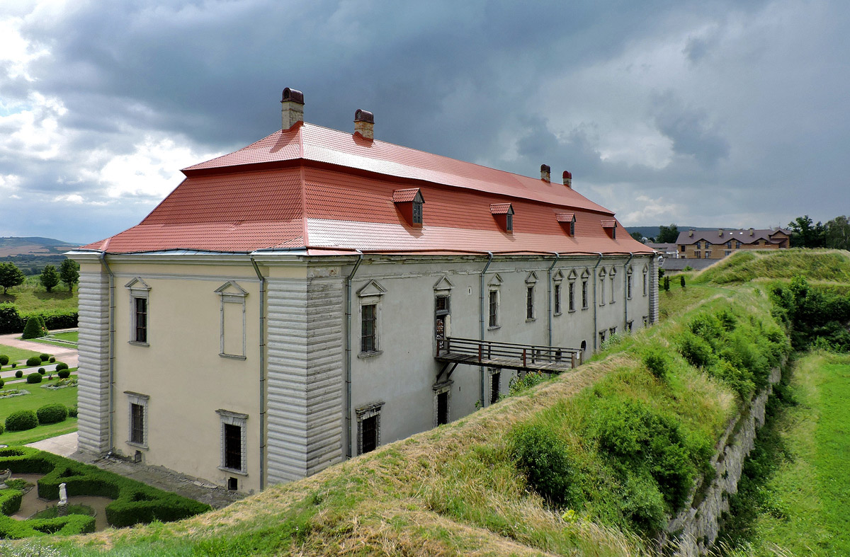 Zolochiv, Тернопольская улица, 4