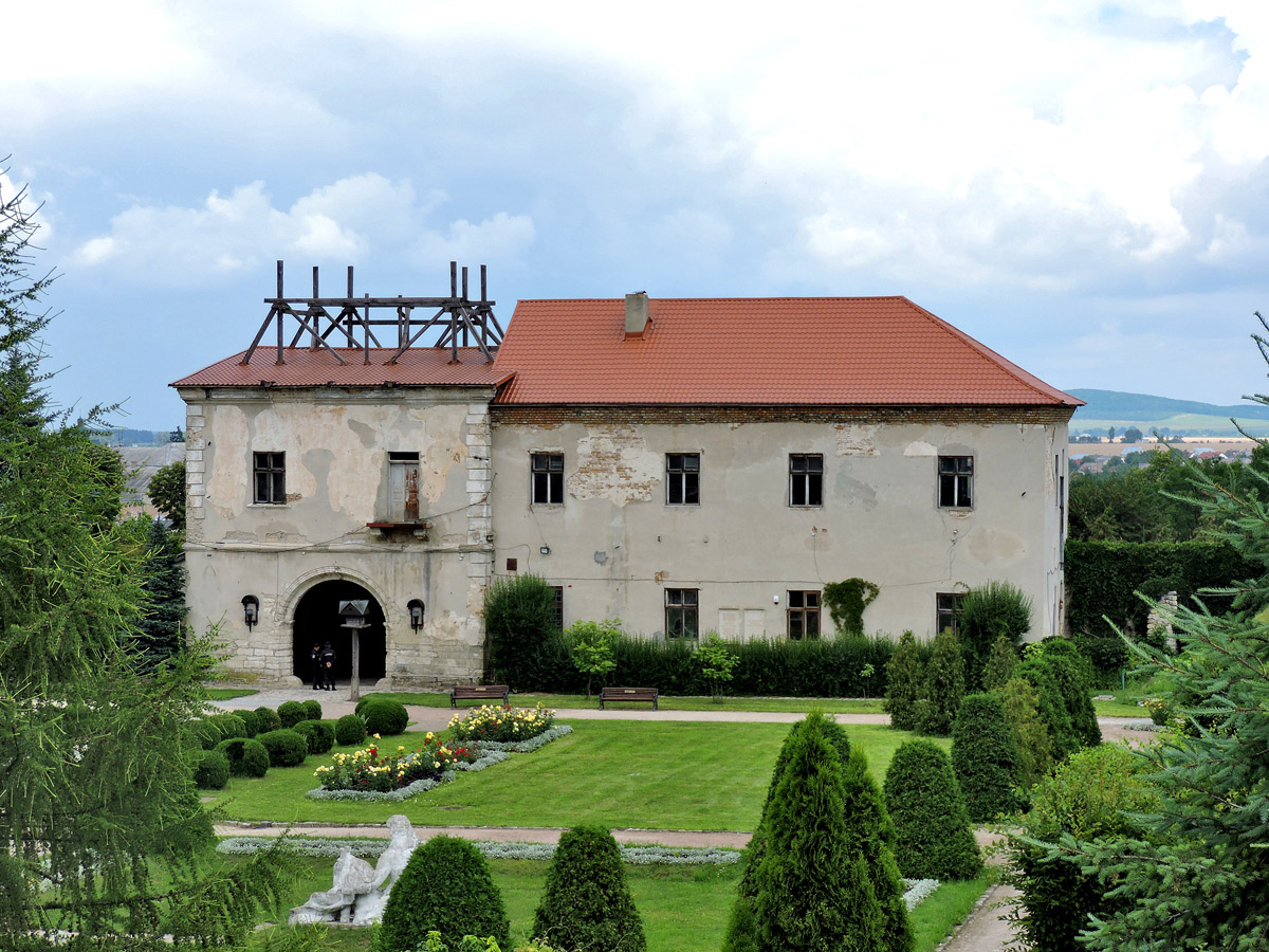 Zolochiv, Тернопольская улица, 4