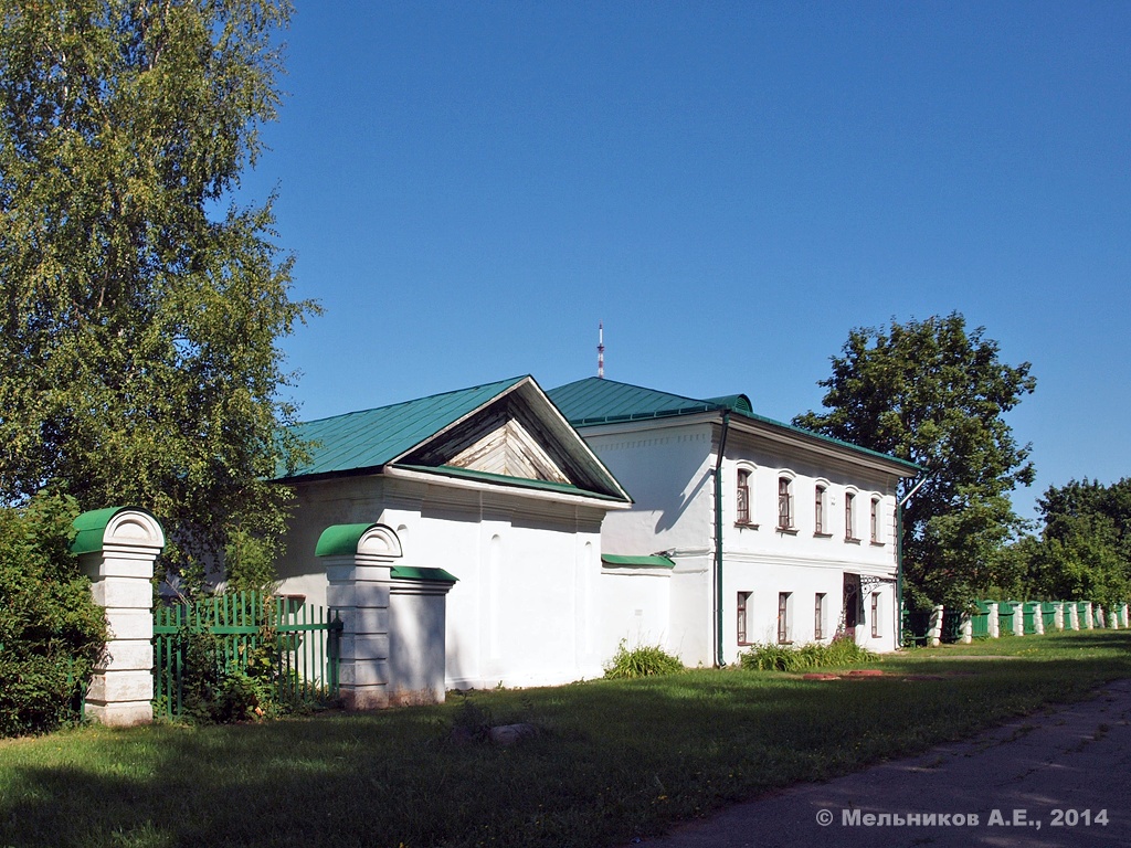 Ярославский район, прочие н.п., д. Карабиха, Школьная улица, 2А Кузница; д. Карабиха, Школьная улица, 2А Людская 2