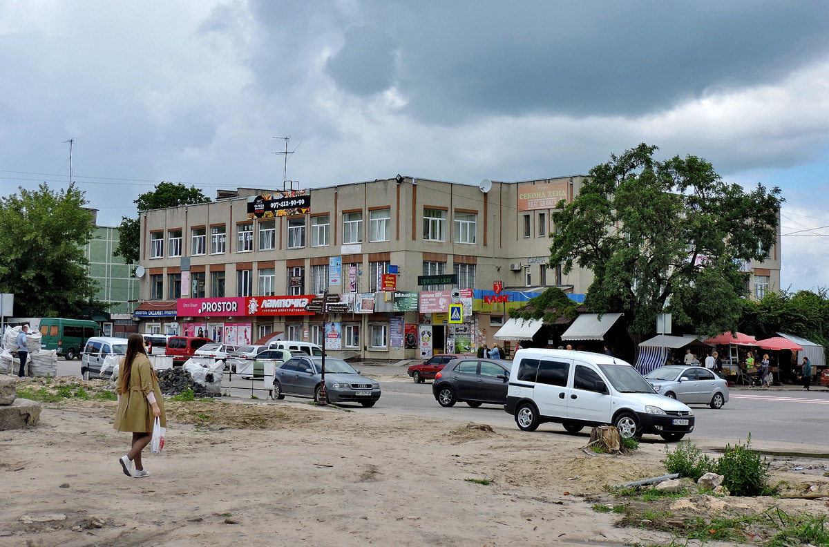 Золочев, Бродовская улица, 1А