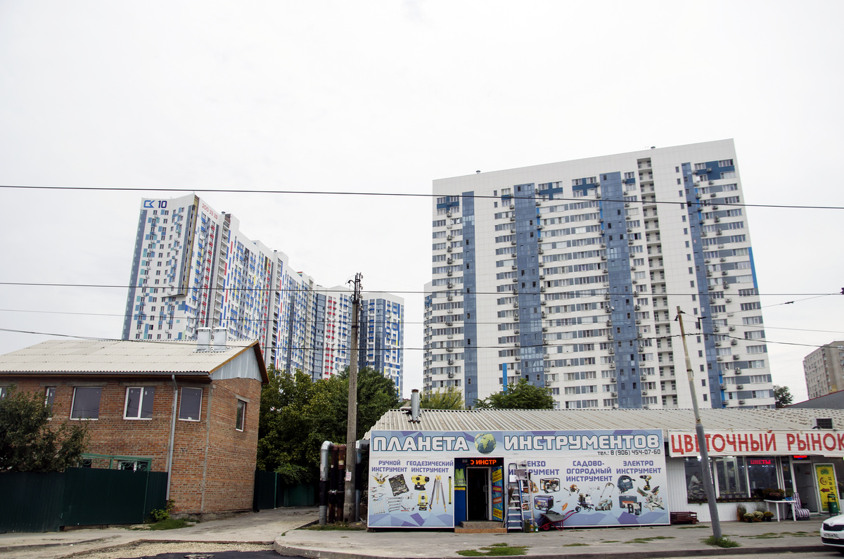 Ростов-на-Дону, Гвардейский переулок, 13; Гвардейский переулок, 11/1