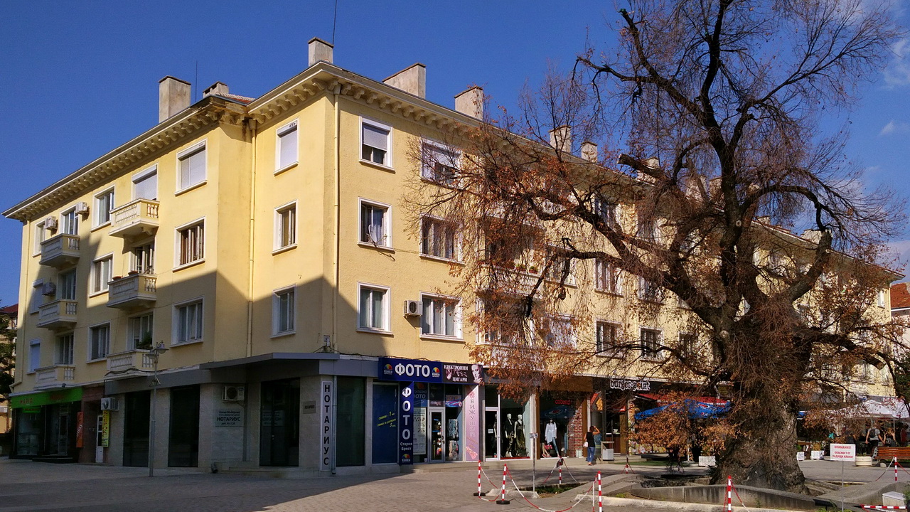 Сливен, Булевард Цар Освободител, 3