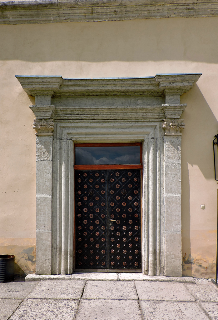 Золочів, Тернопольская улица, 4