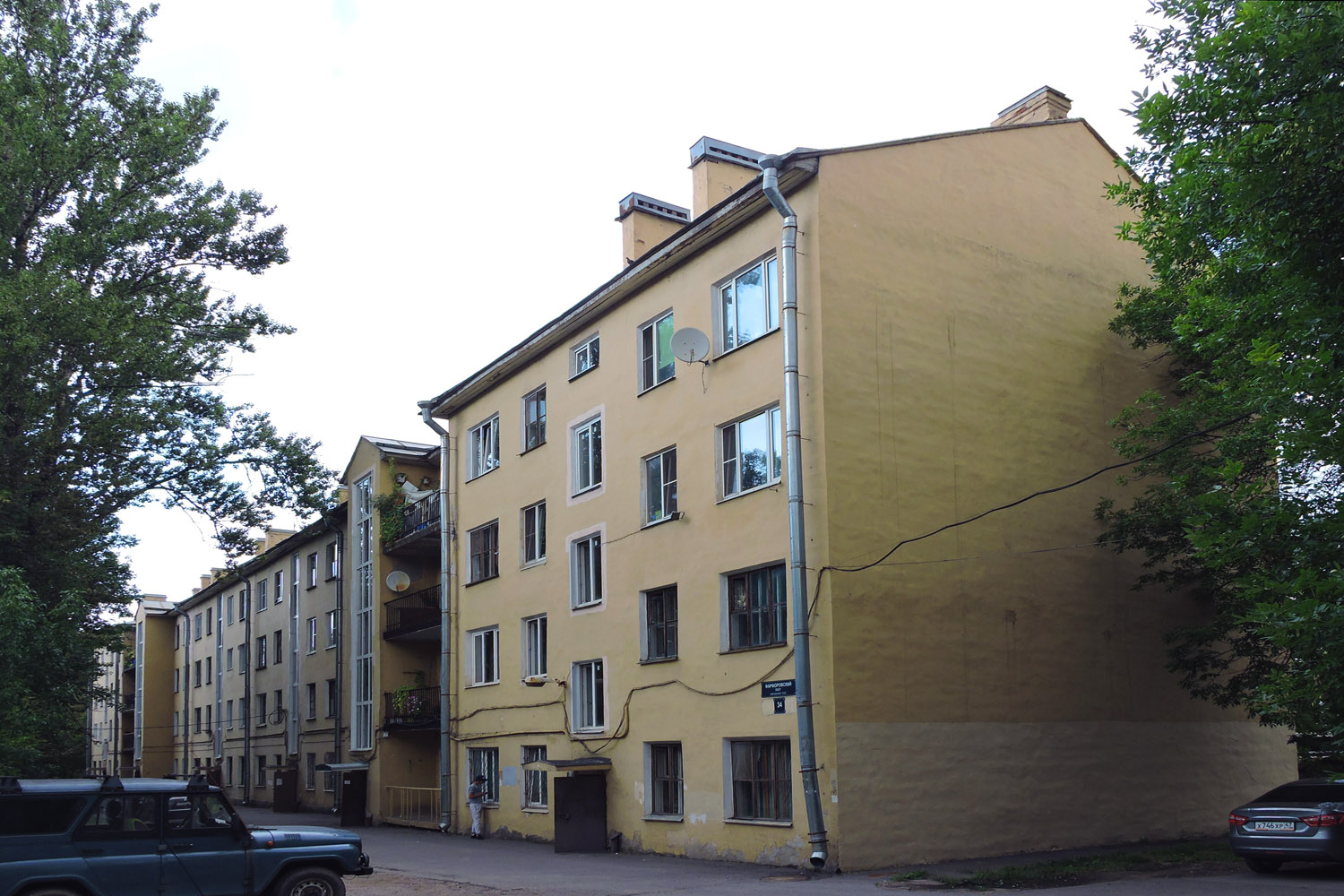 Saint Petersburg, Фарфоровский пост, 34