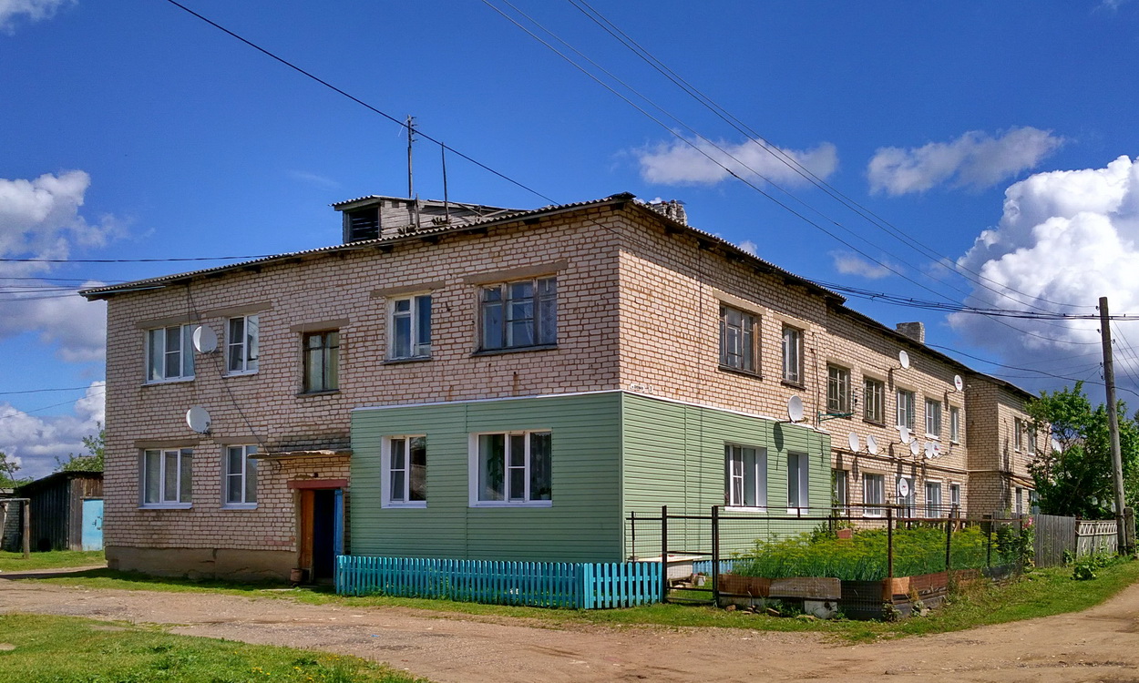 Переславский район, прочие н.п., с. Нагорье, Школьная улица, 3