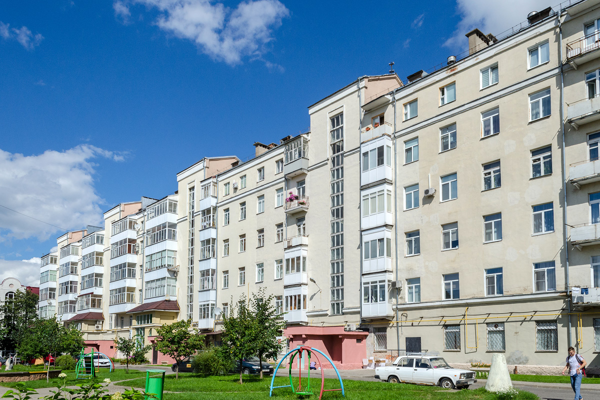 Могилёв, Первомайская улица, 42 / Проспект Мира, 20