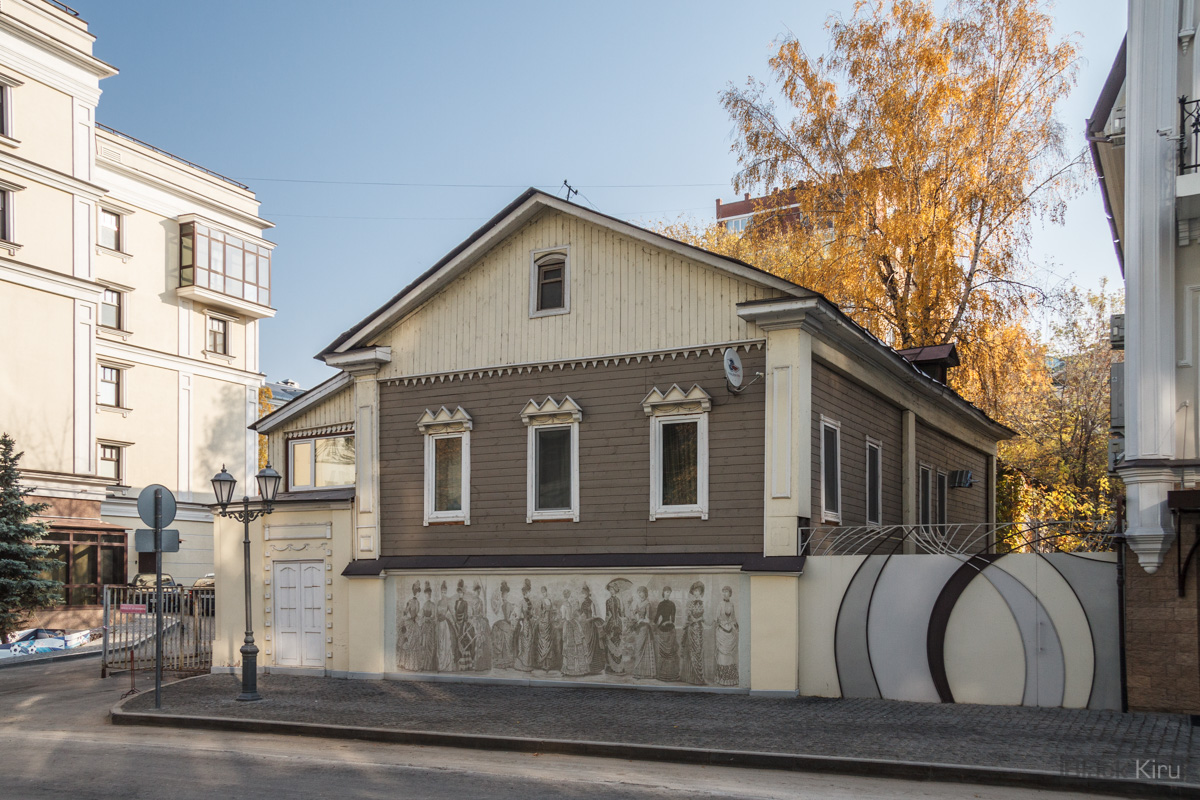 Kaasan, Малая Красная улица, 10