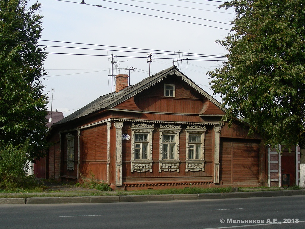 Ivanovo, Лежневская улица, 26 / Шуйская улица, 15