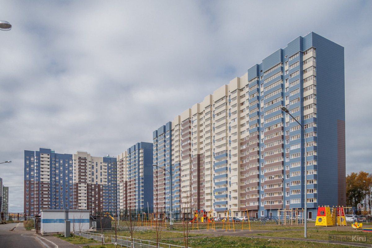 Казань, Улица Виктора Сажинова, 6 / Улица Тансык, 9; Улица Тансык, 7