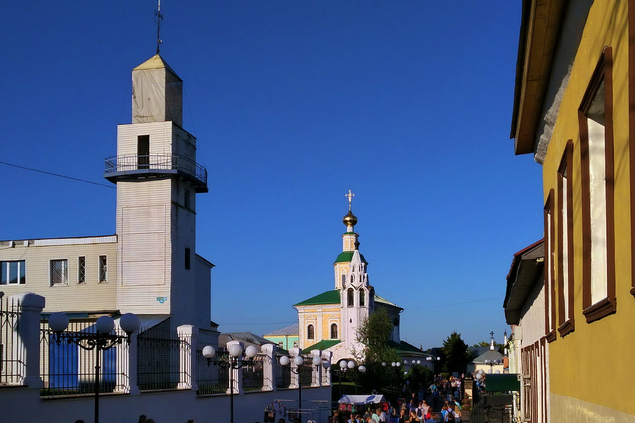 Владимир, Спасская улица, 5б; Георгиевская улица, 2А