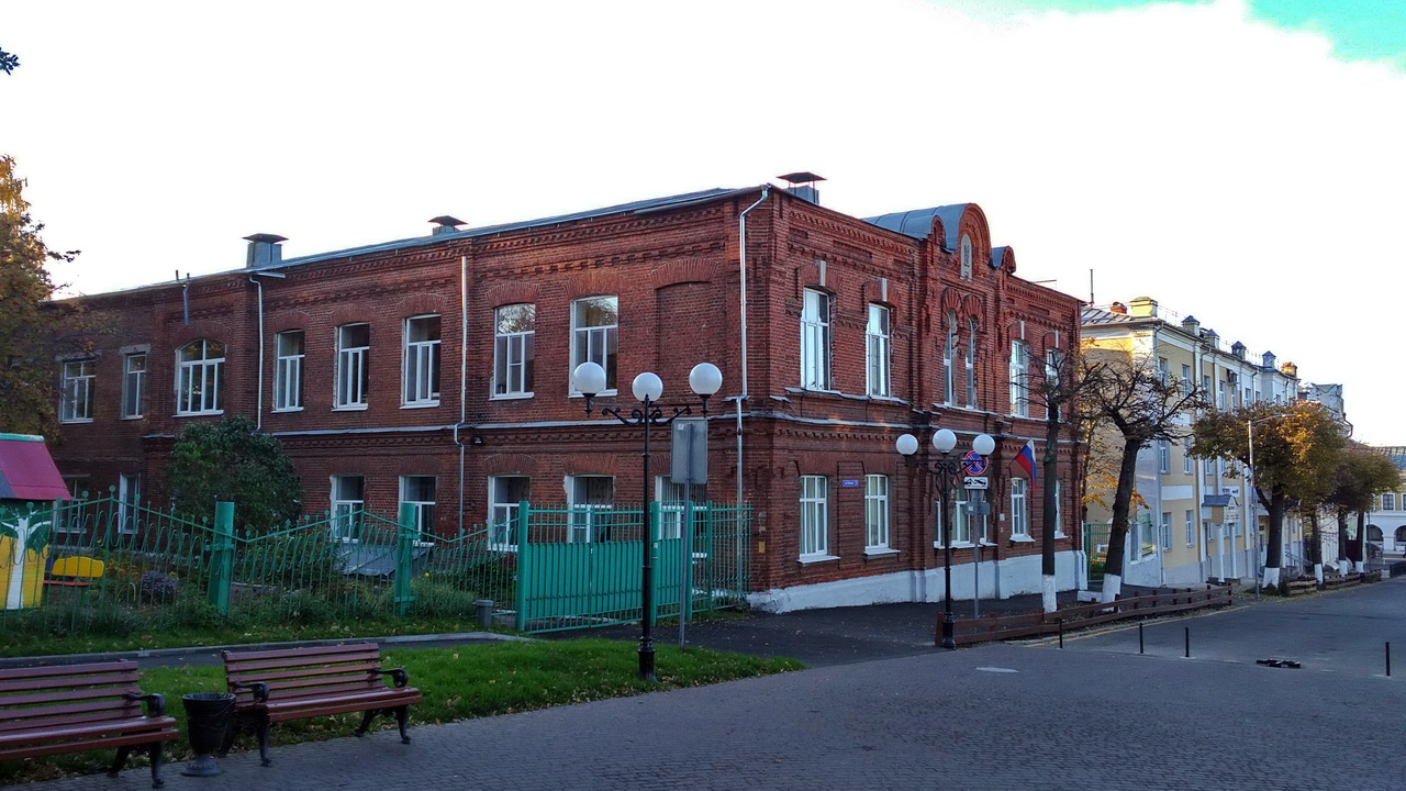 Владимир, Спасская улица, 6; Спасская улица, 4